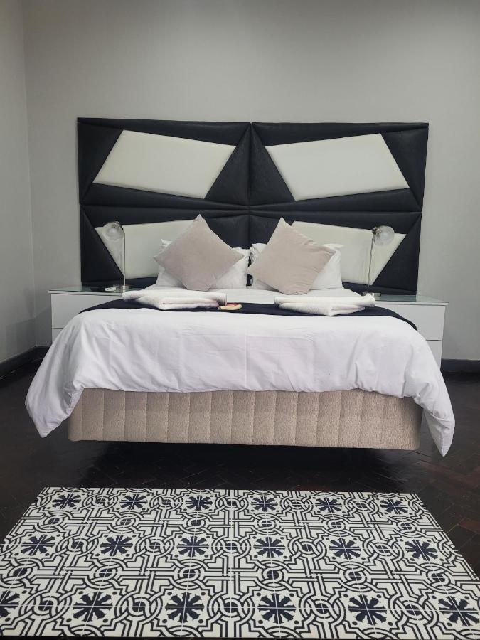 Palm Guesthouse Zeerust 외부 사진